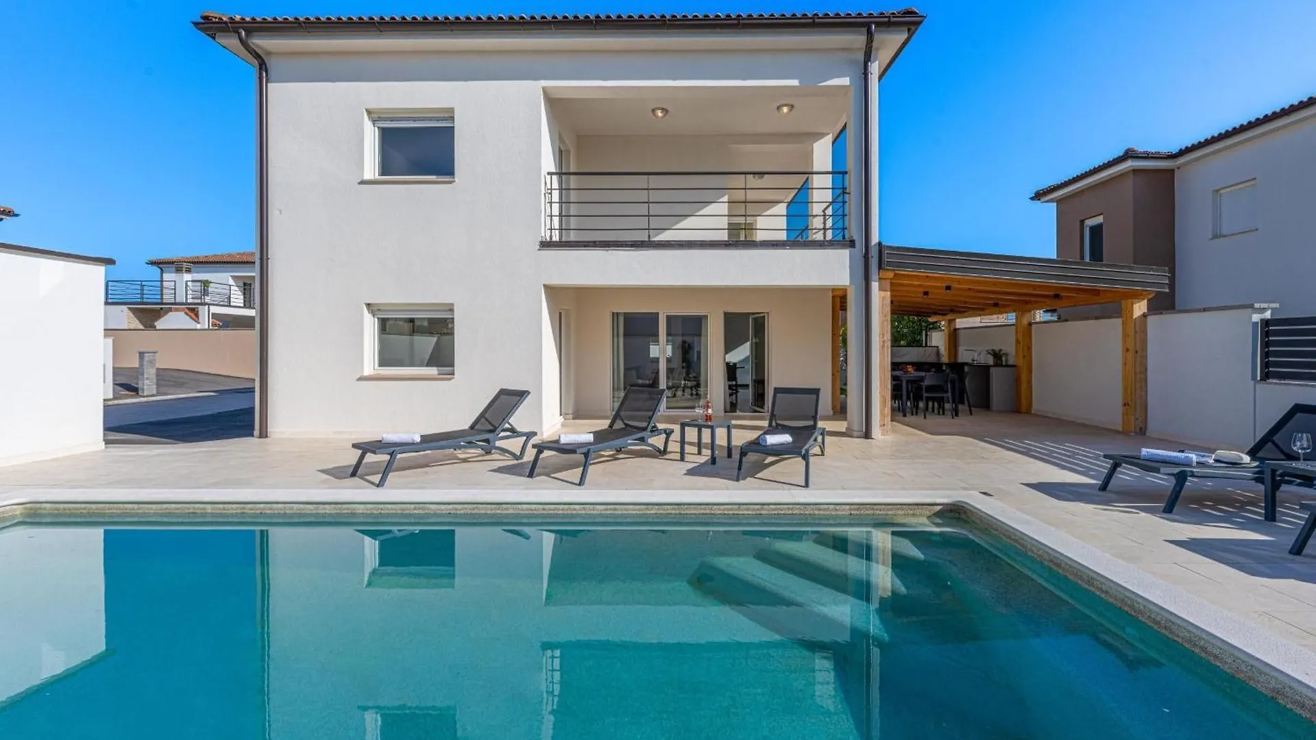 4 Schlafzimmer, 3 Badezimmer, Kueche, Wohnzimmer, Privater Pool, Grill Vodnjan Croatia